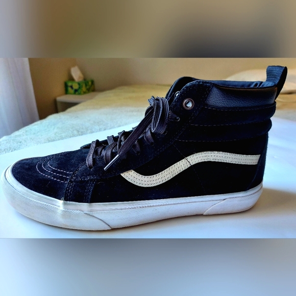 VANS "Off the Wall" Hightop Black Suede, Men's size 11, Great Used Condition - Picture 10 of 12